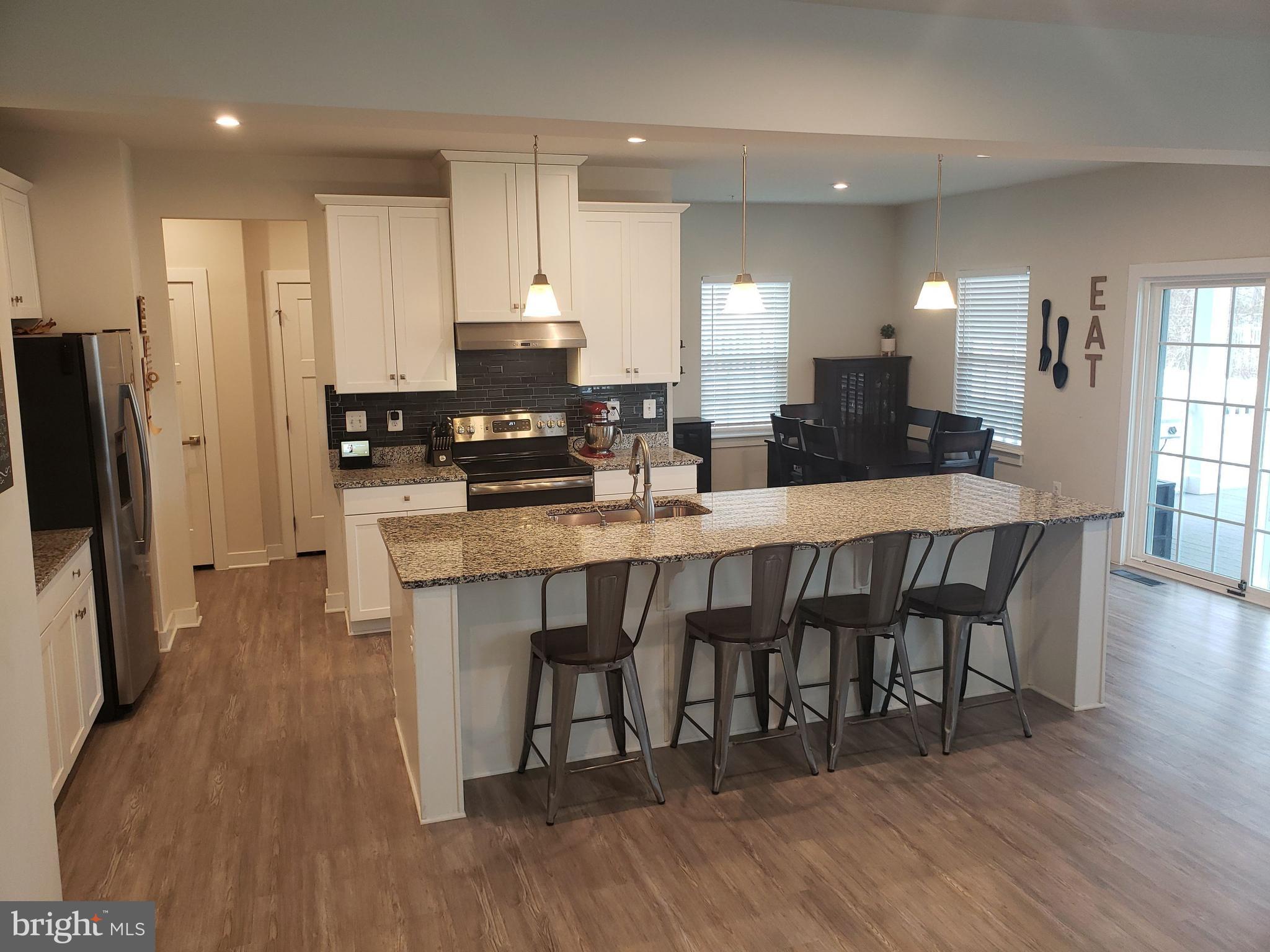 TWO RIVERS - Residential