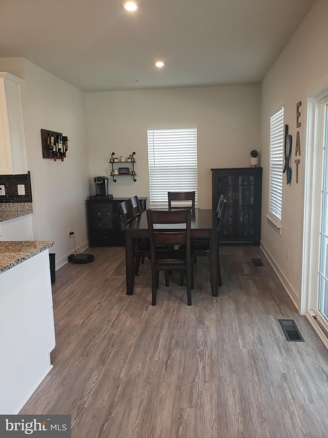 TWO RIVERS - Residential