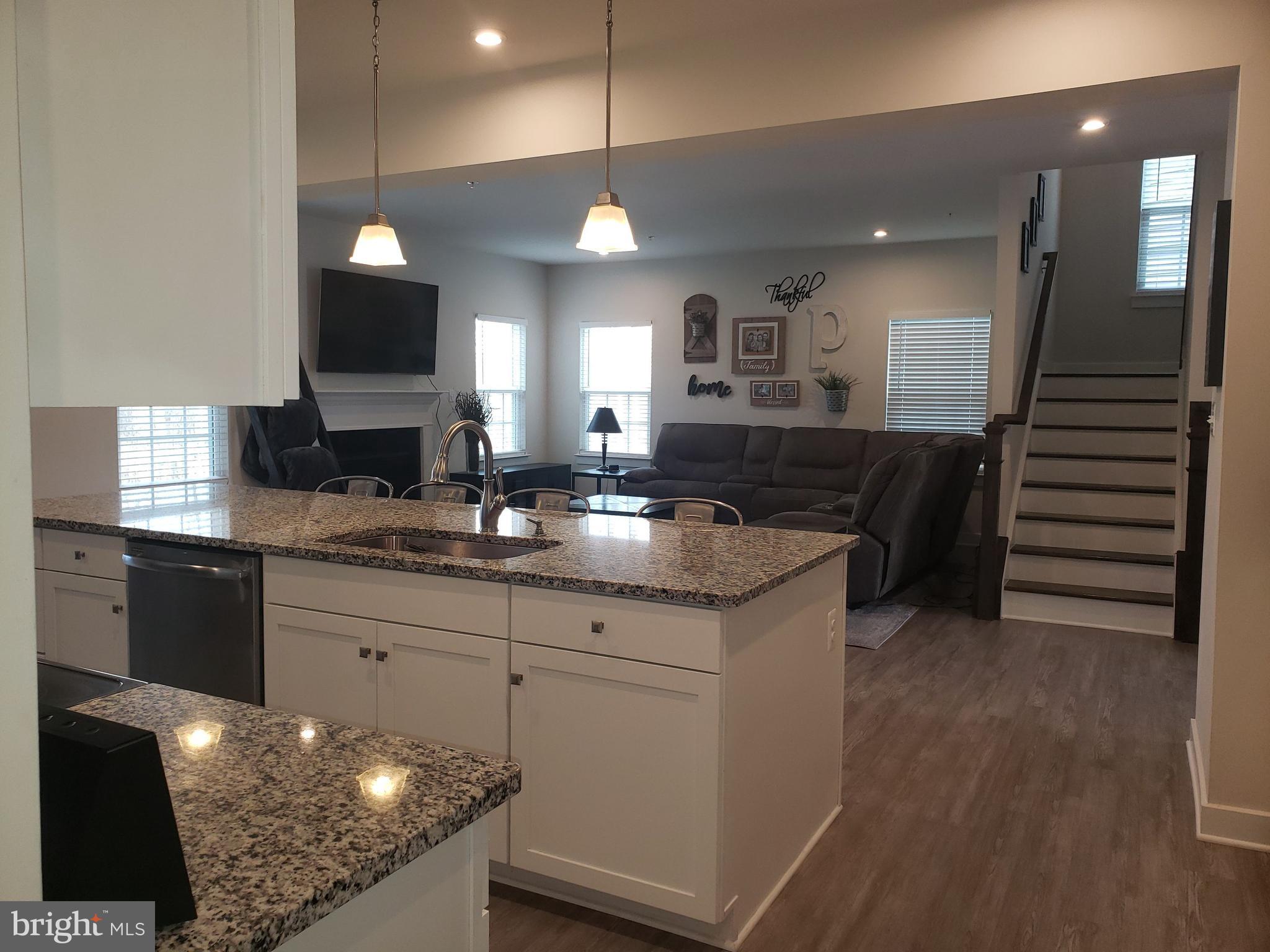 TWO RIVERS - Residential