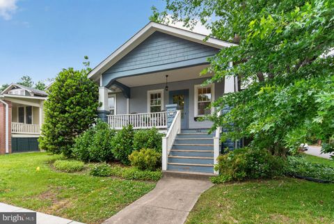 Photo of 526 N Ivy Street, ARLINGTON, VA 22201 (MLS # VAAR2073560)