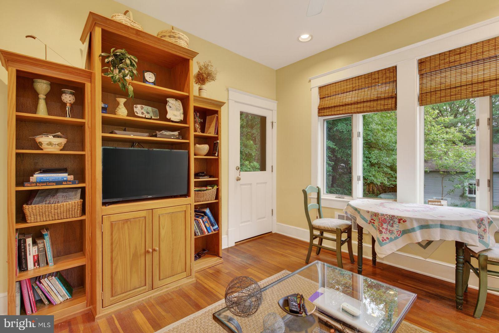 ASHTON HEIGHTS - Residential