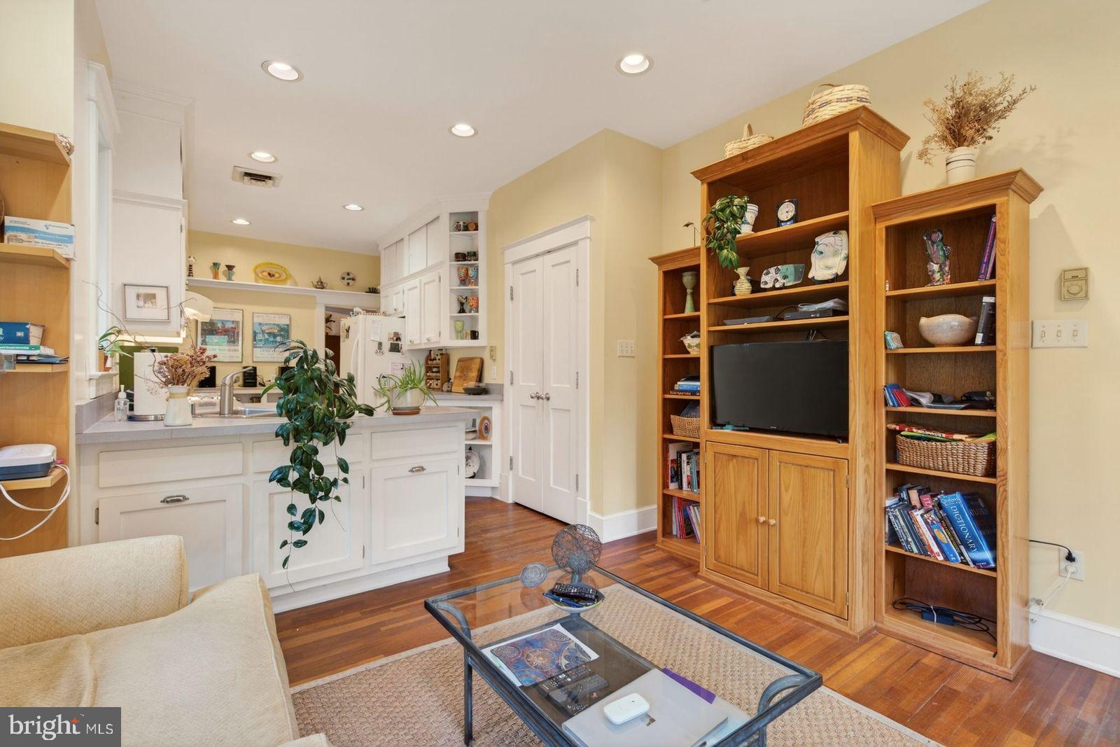 ASHTON HEIGHTS - Residential
