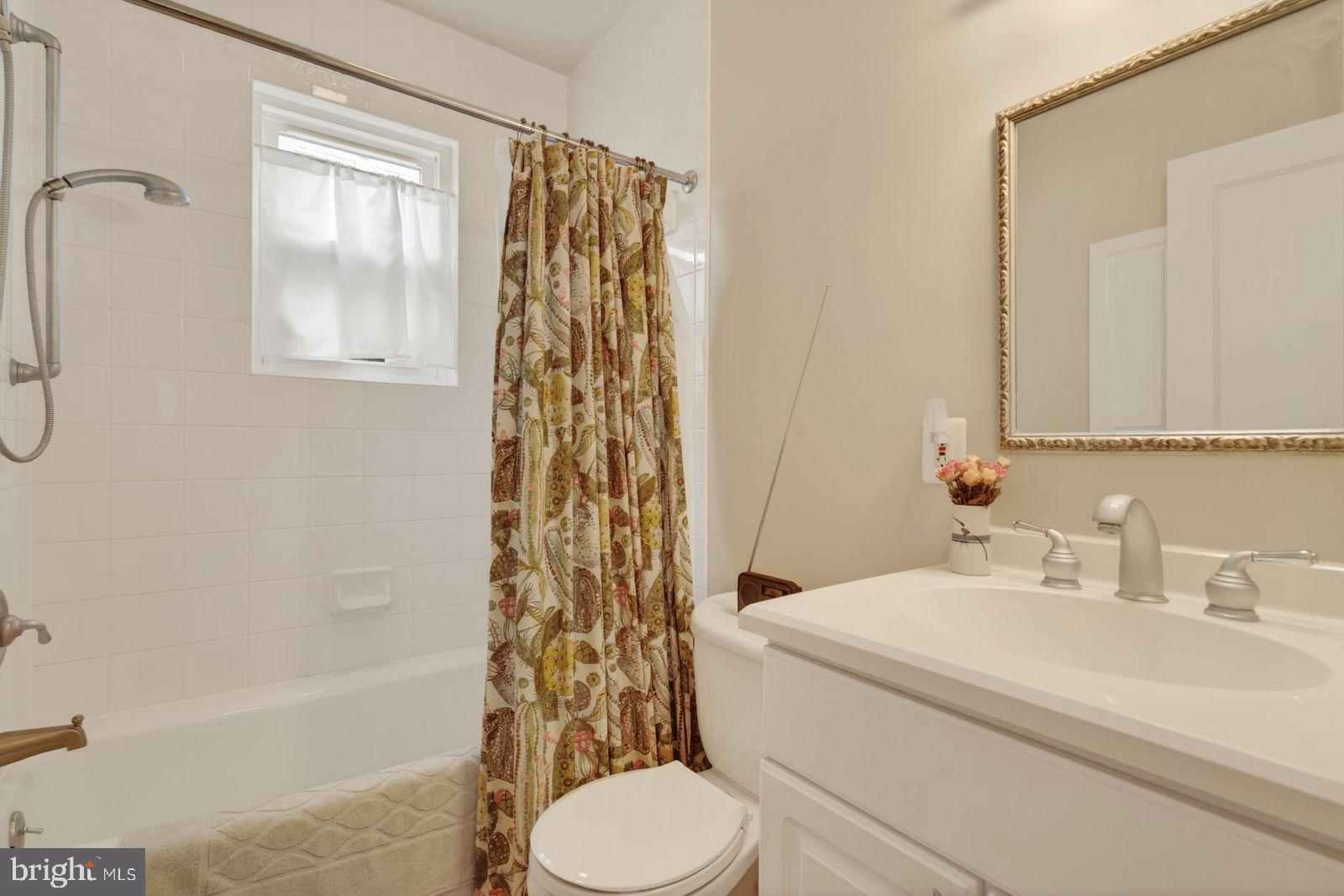 ASHTON HEIGHTS - Residential
