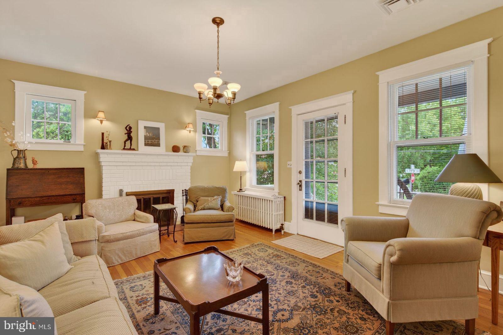ASHTON HEIGHTS - Residential