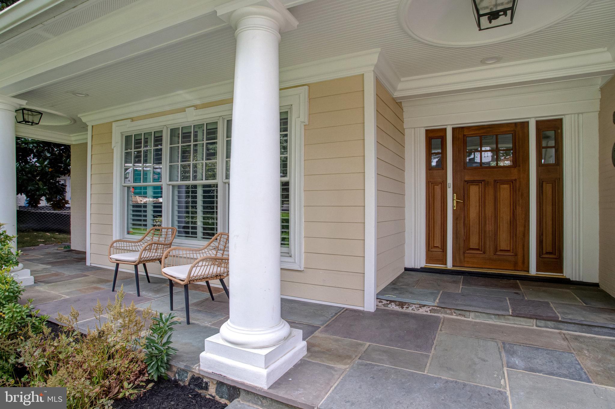 COUNTRY CLUB HILLS - Residential