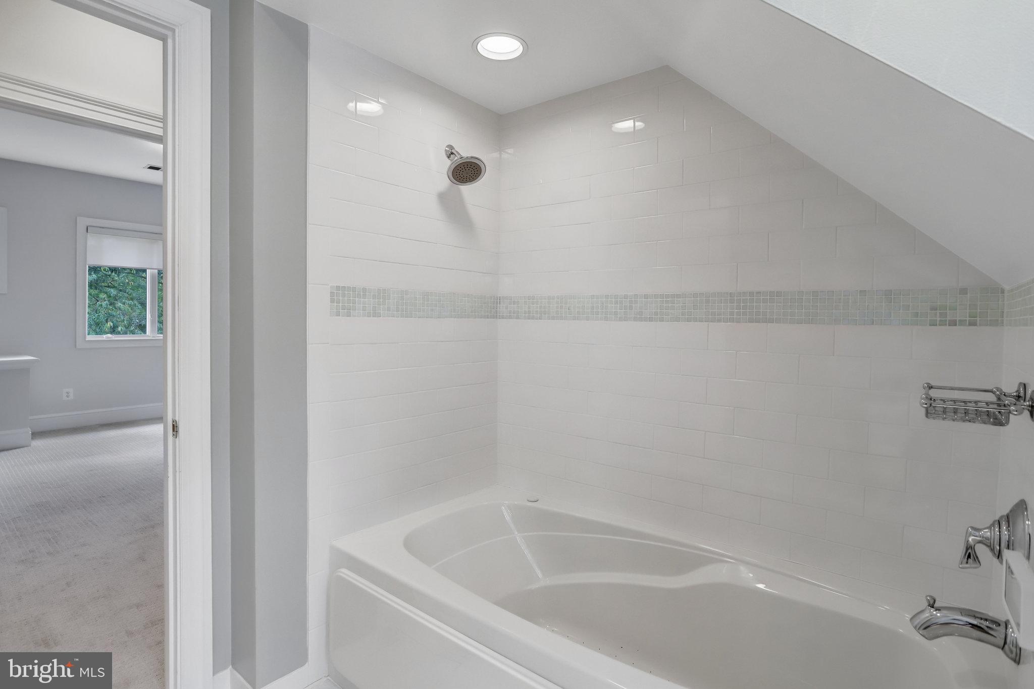 COUNTRY CLUB HILLS - Residential