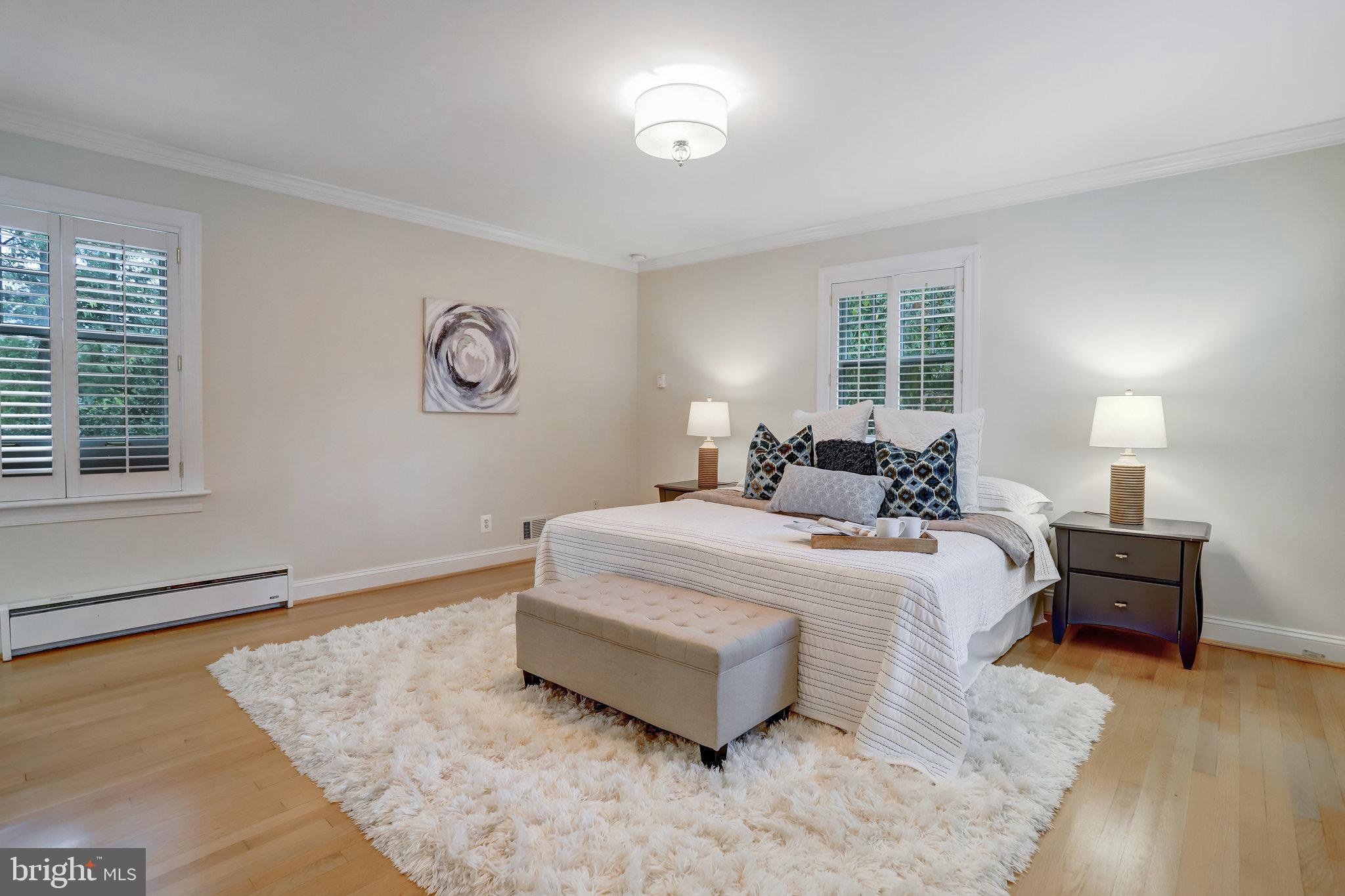 COUNTRY CLUB HILLS - Residential