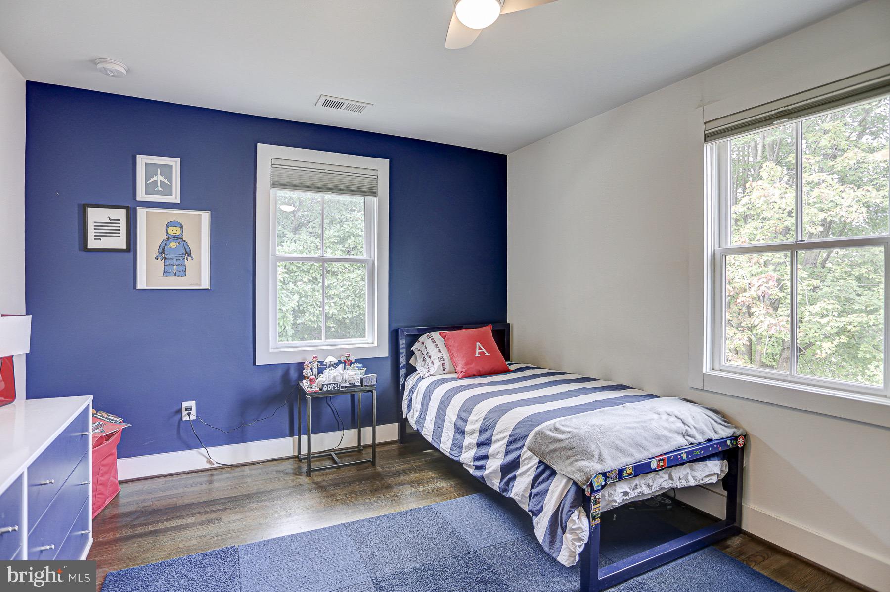 BRADLEY HILLS - Residential