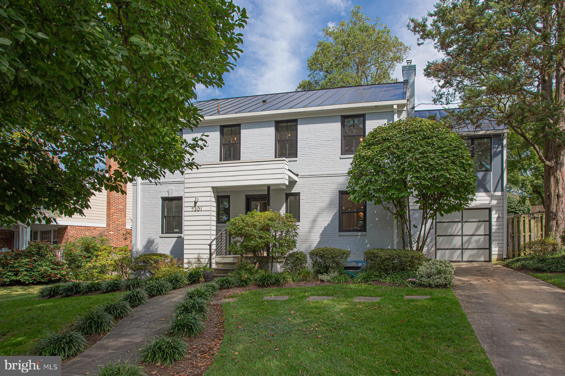 BRADLEY HILLS - Residential