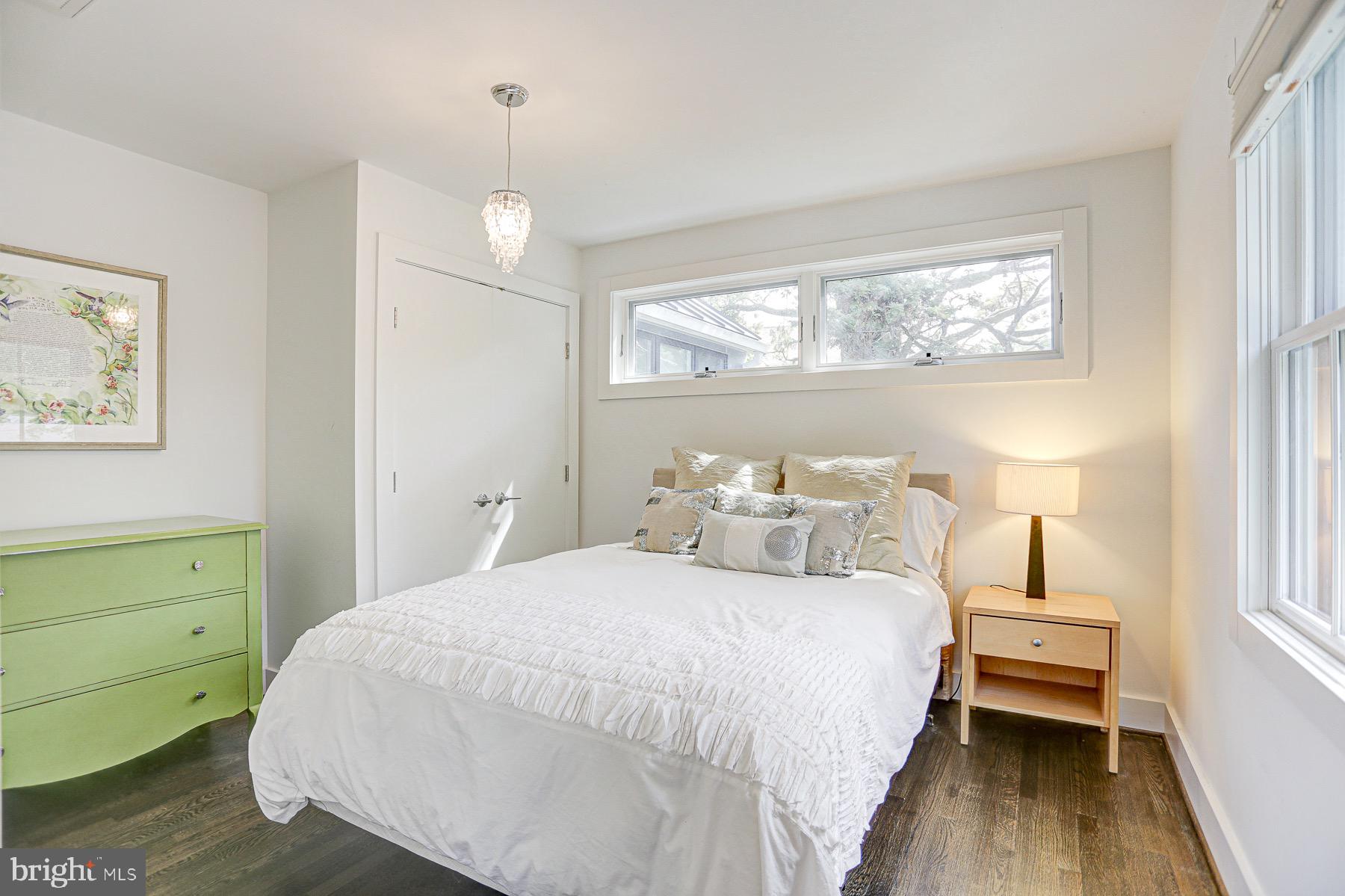 BRADLEY HILLS - Residential