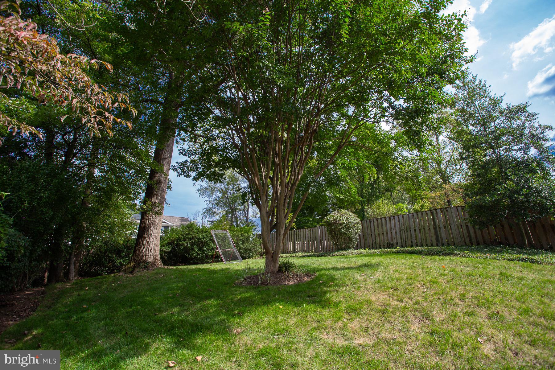 BRADLEY HILLS - Residential