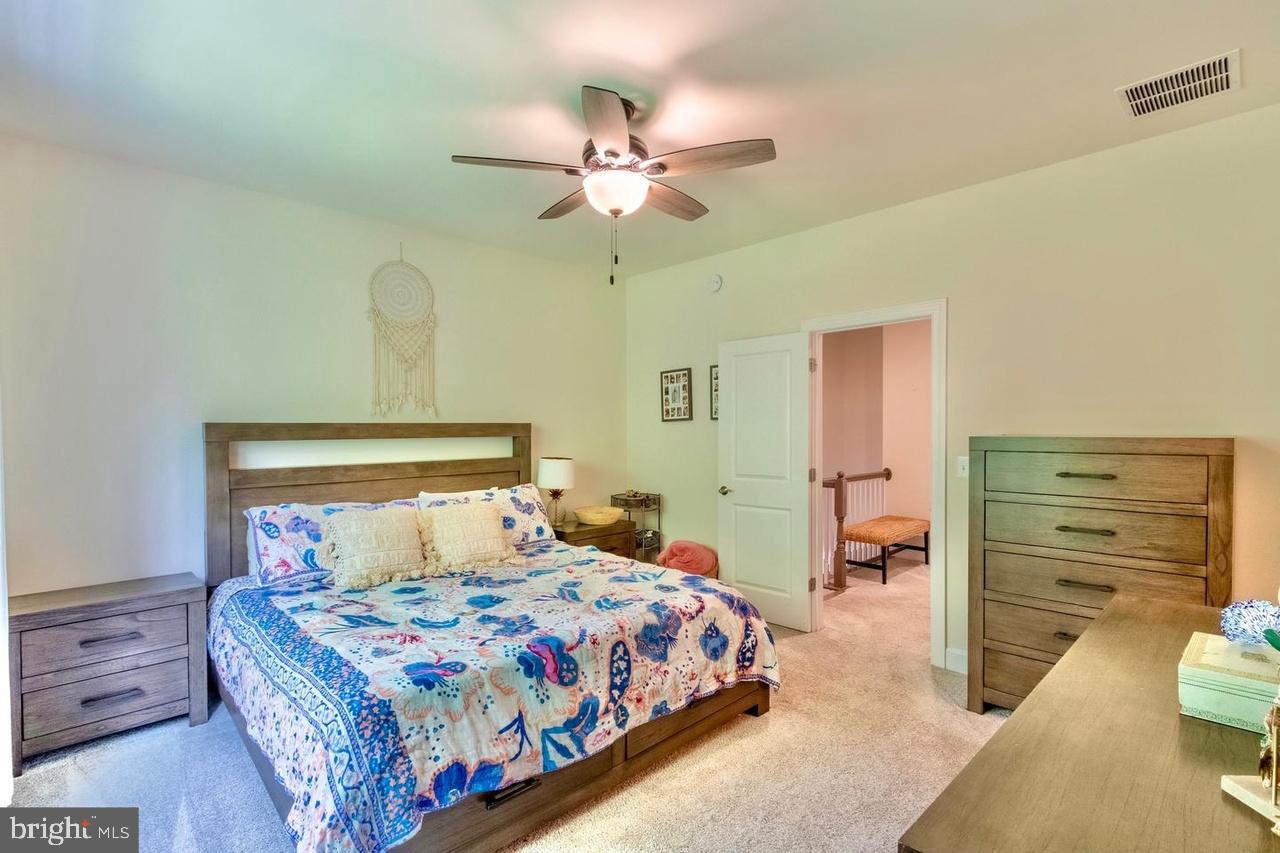 HAYMARKET CROSSING - Residential Lease