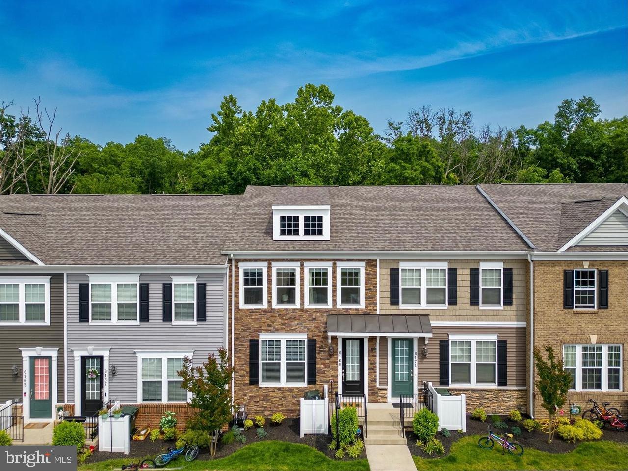 HAYMARKET CROSSING - Residential Lease