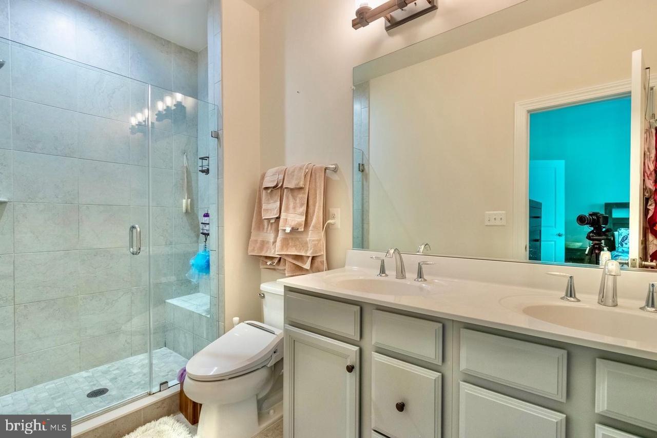 HAYMARKET CROSSING - Residential Lease