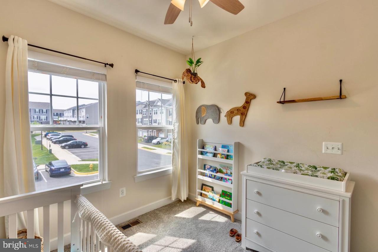 HAYMARKET CROSSING - Residential Lease