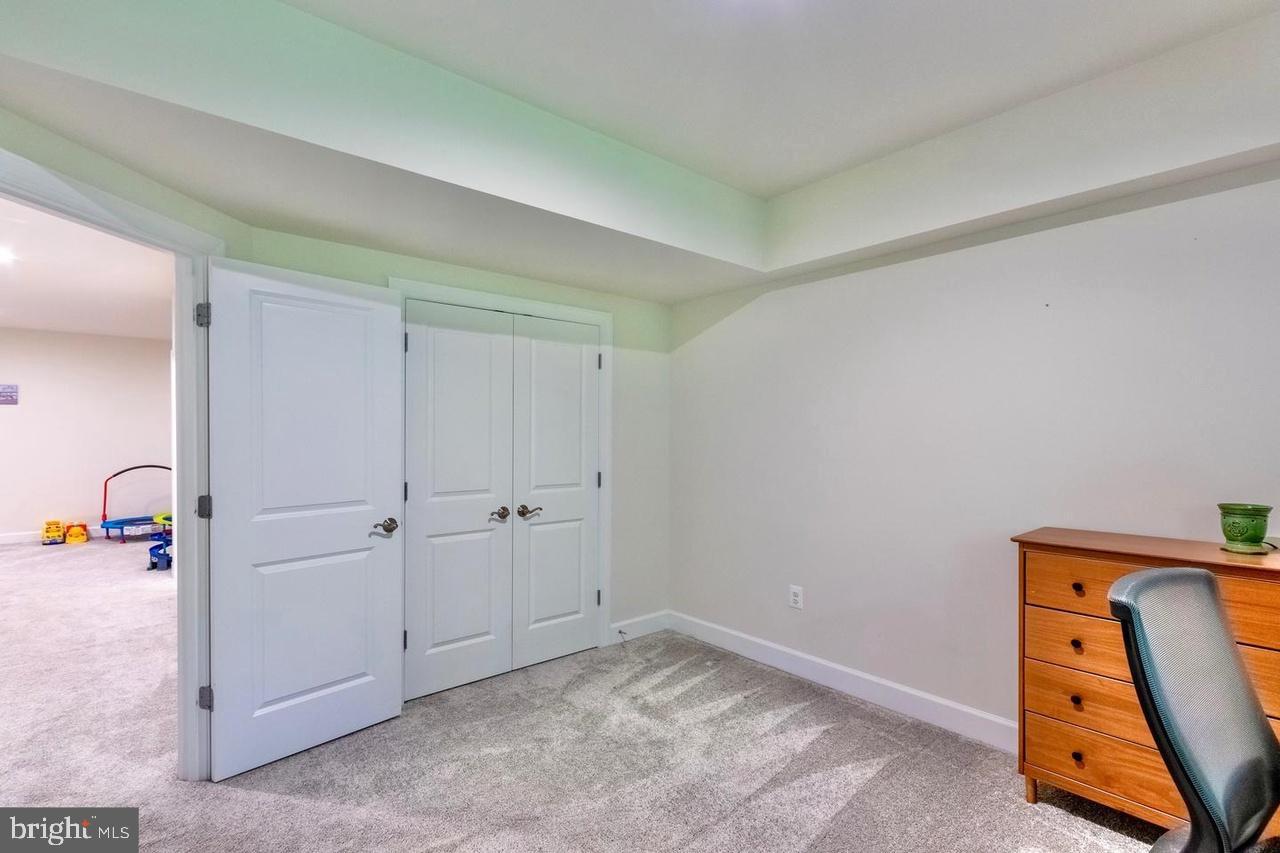 HAYMARKET CROSSING - Residential Lease