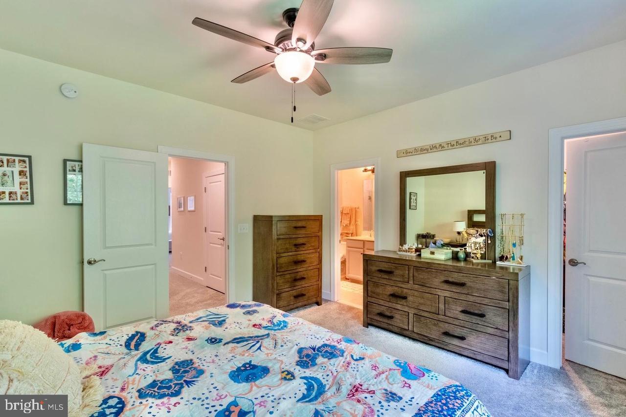 HAYMARKET CROSSING - Residential Lease