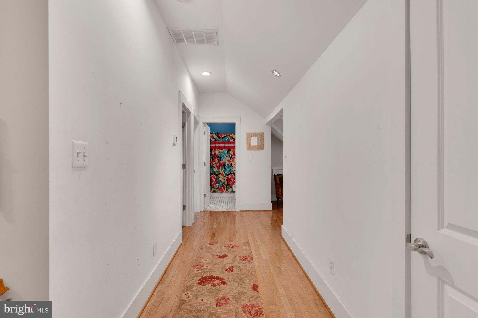 KINGCREST - Residential