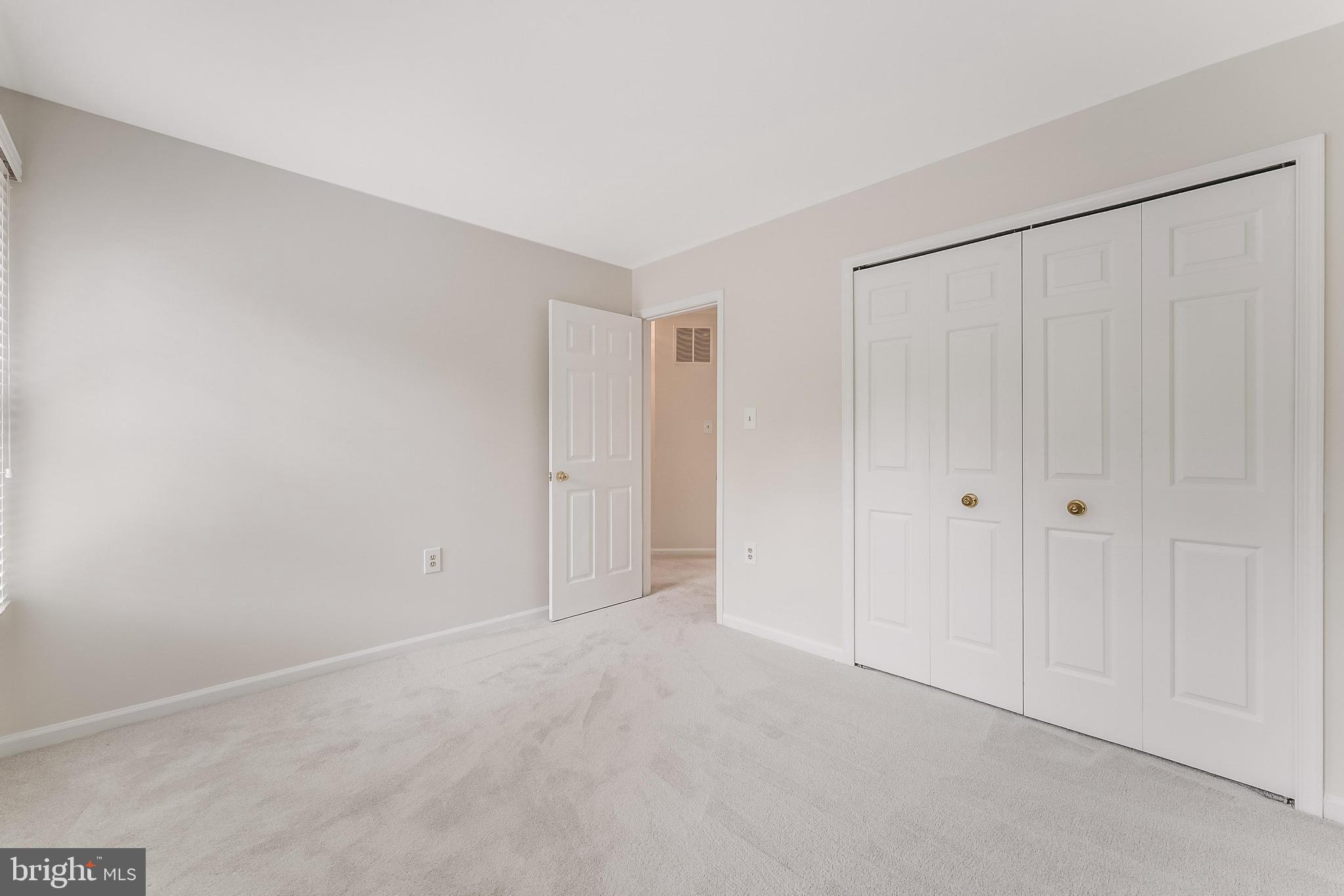 CHANTILLY HIGHLANDS - Residential