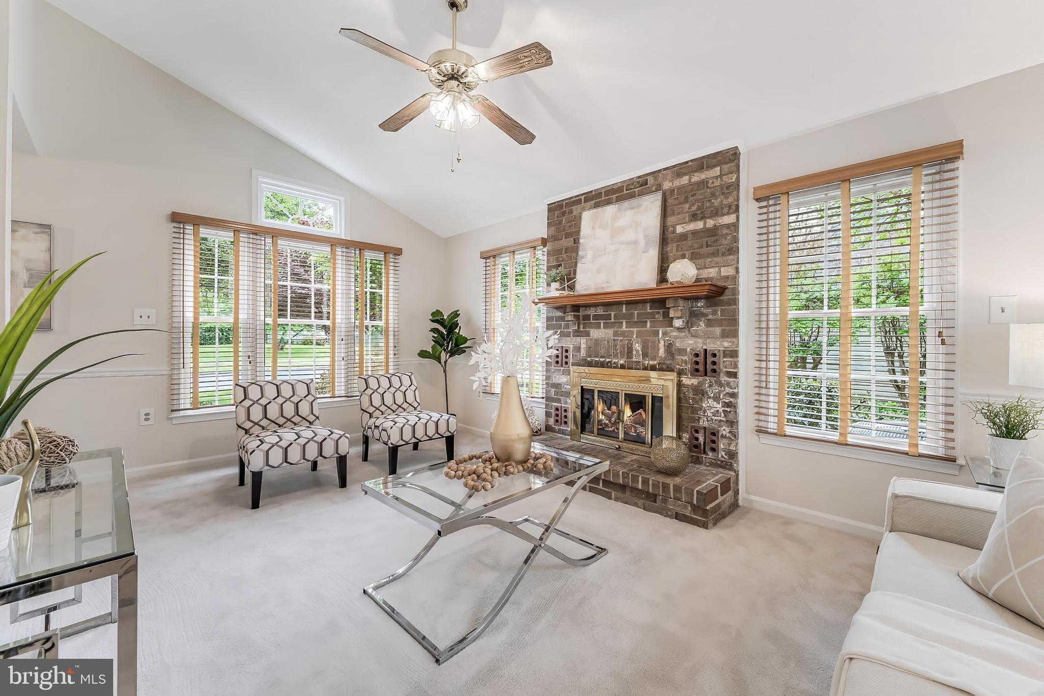 CHANTILLY HIGHLANDS - Residential