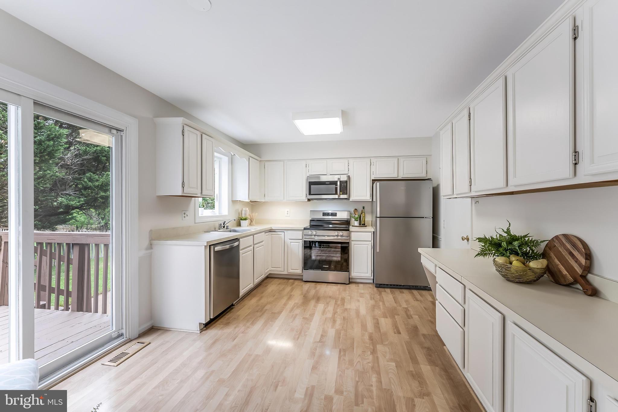 CHANTILLY HIGHLANDS - Residential