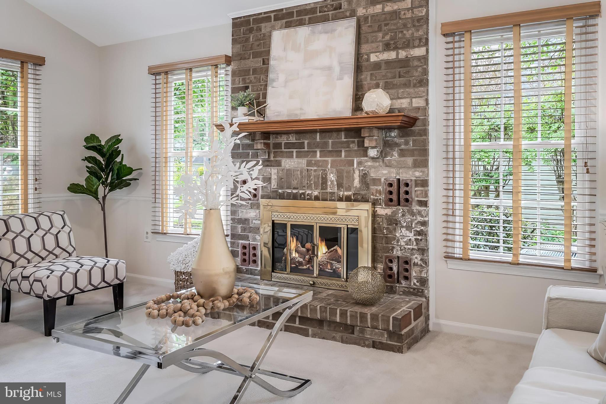 CHANTILLY HIGHLANDS - Residential