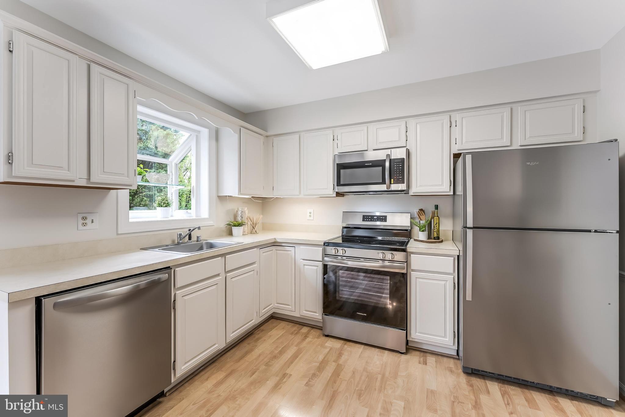 CHANTILLY HIGHLANDS - Residential