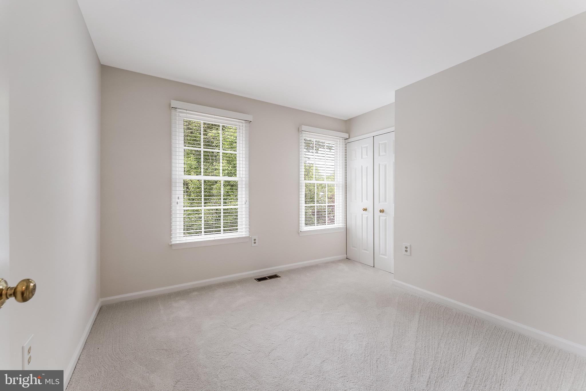 CHANTILLY HIGHLANDS - Residential