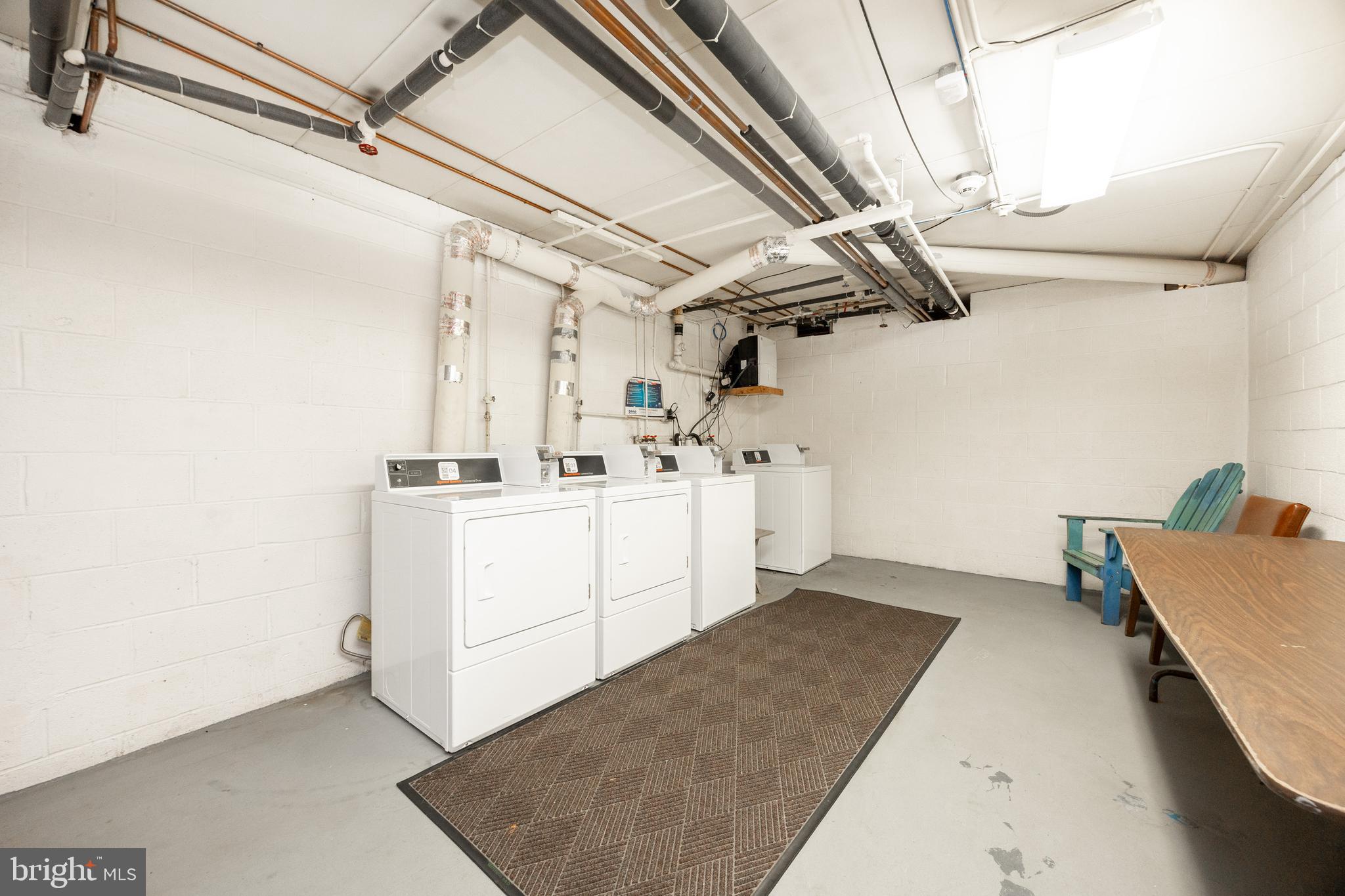 FOX VALLEY - Residential