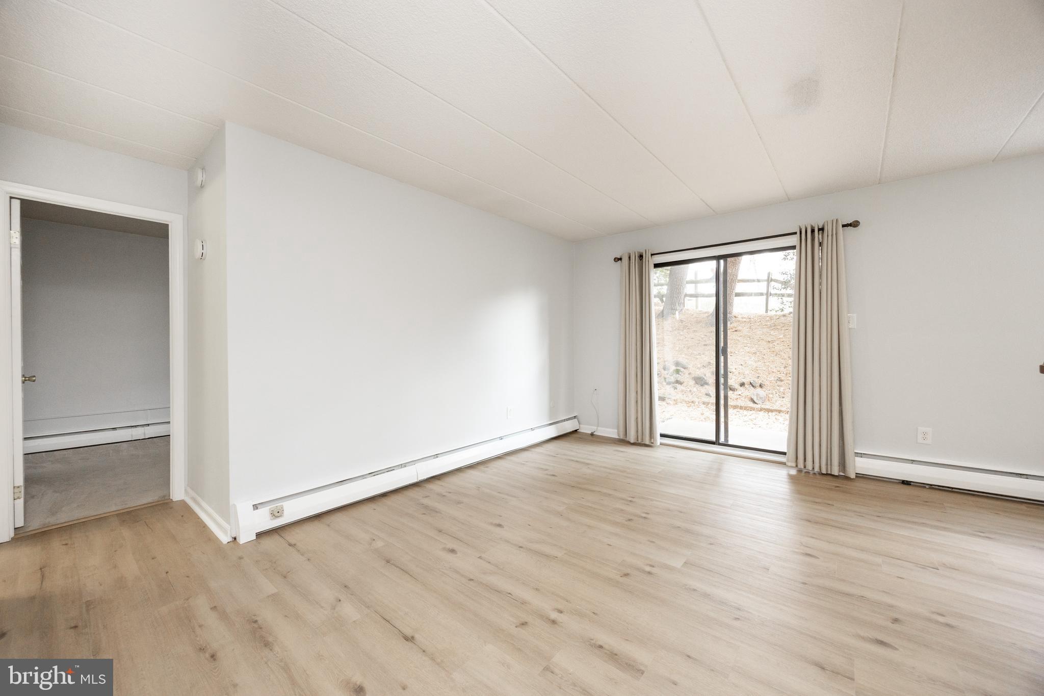 FOX VALLEY - Residential