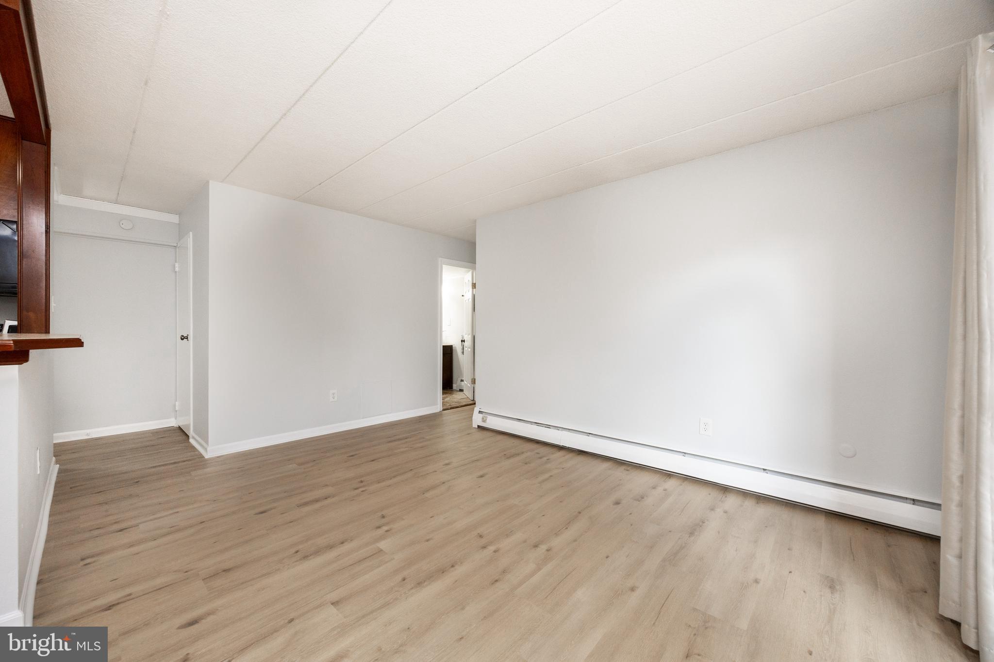 FOX VALLEY - Residential