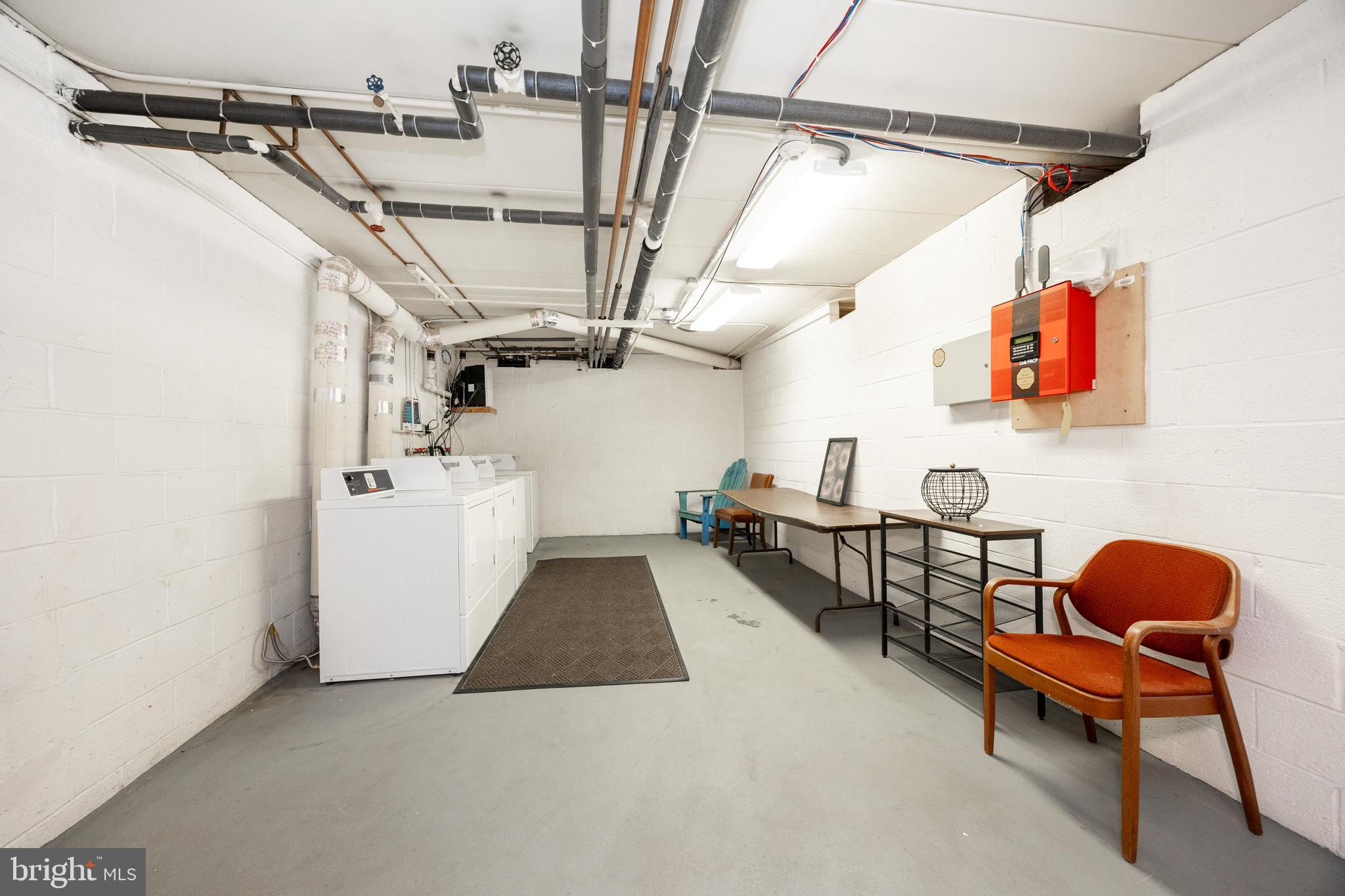 FOX VALLEY - Residential