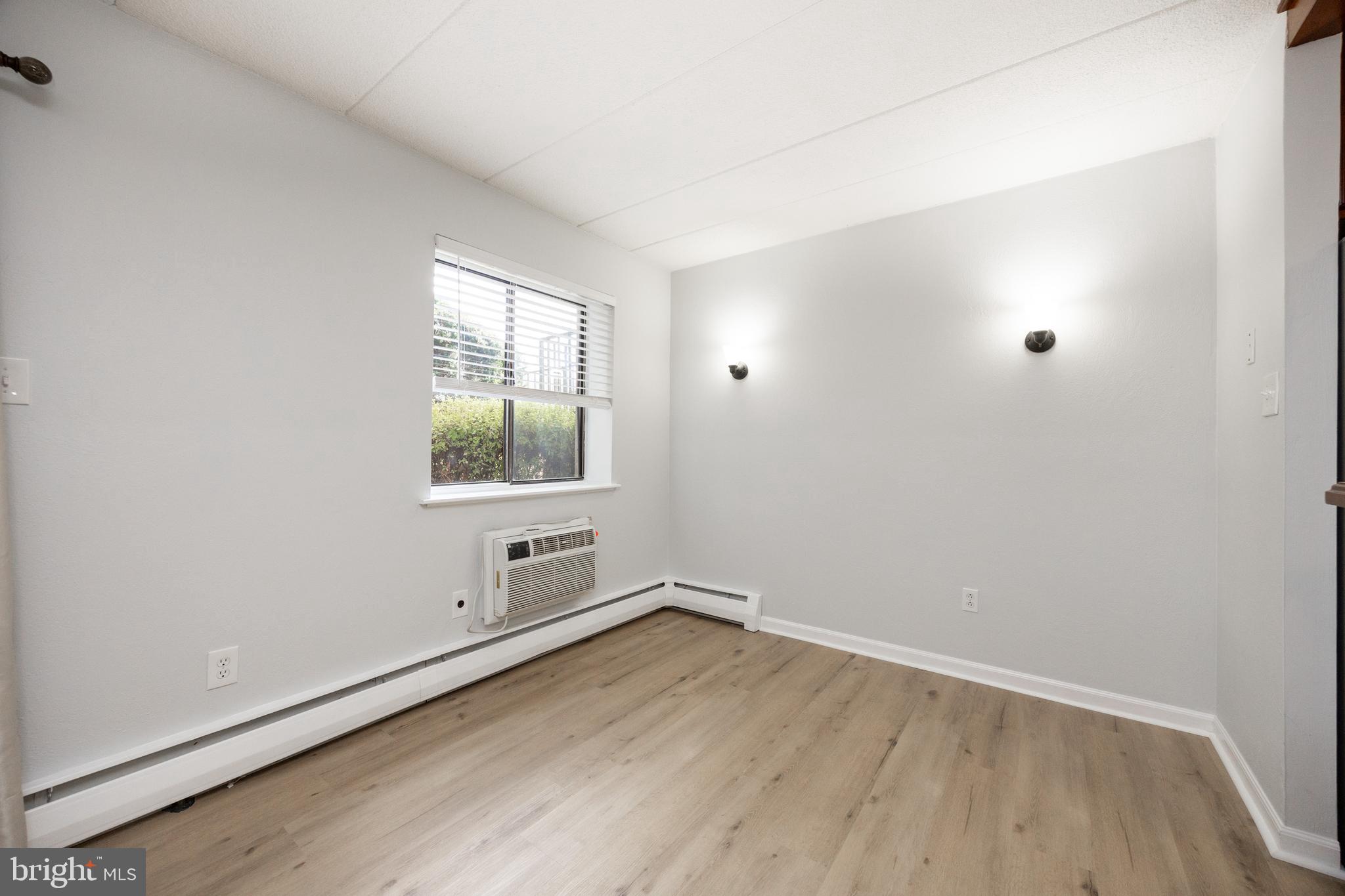 FOX VALLEY - Residential