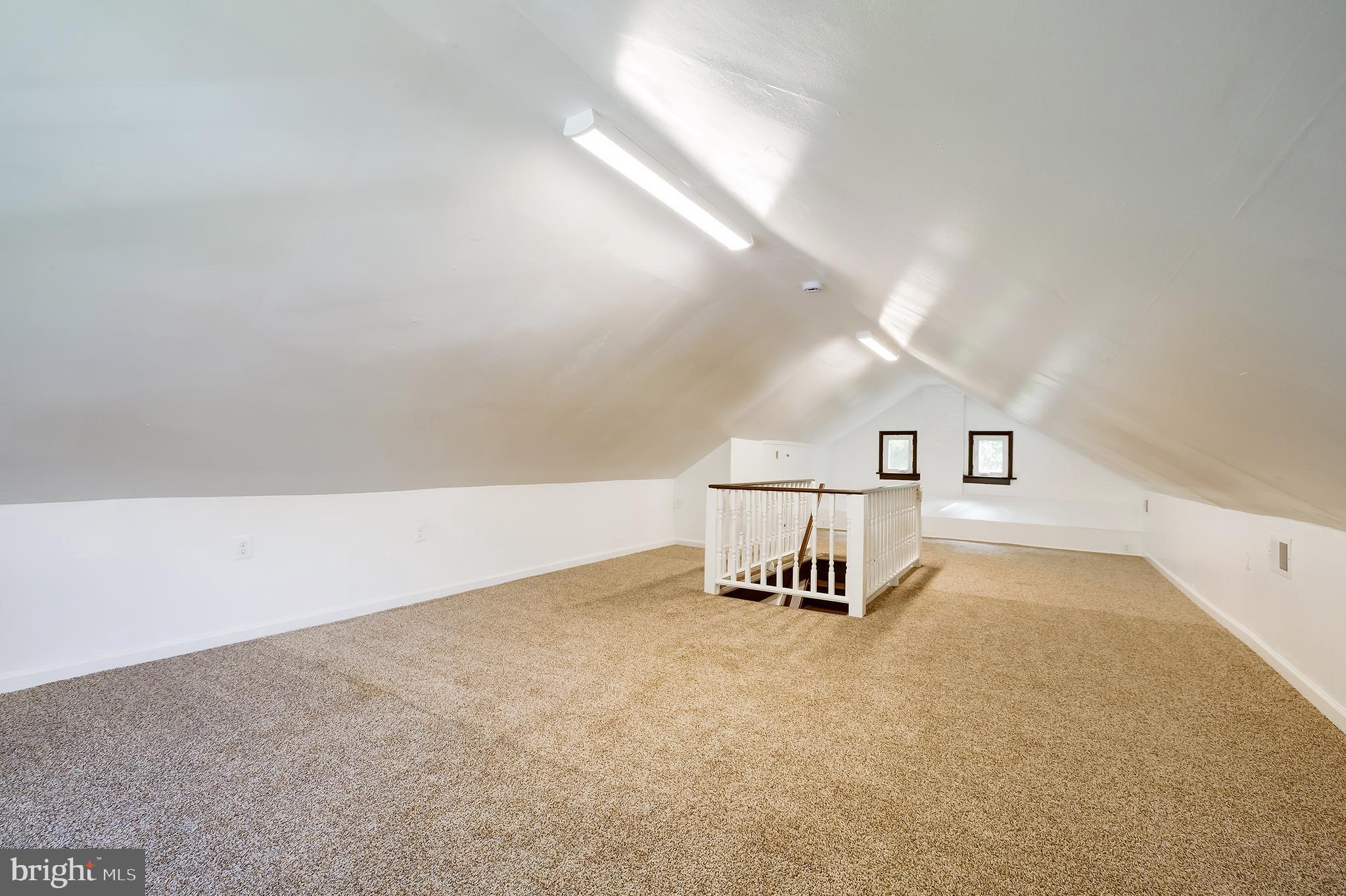 CRESTVIEW - Residential Lease