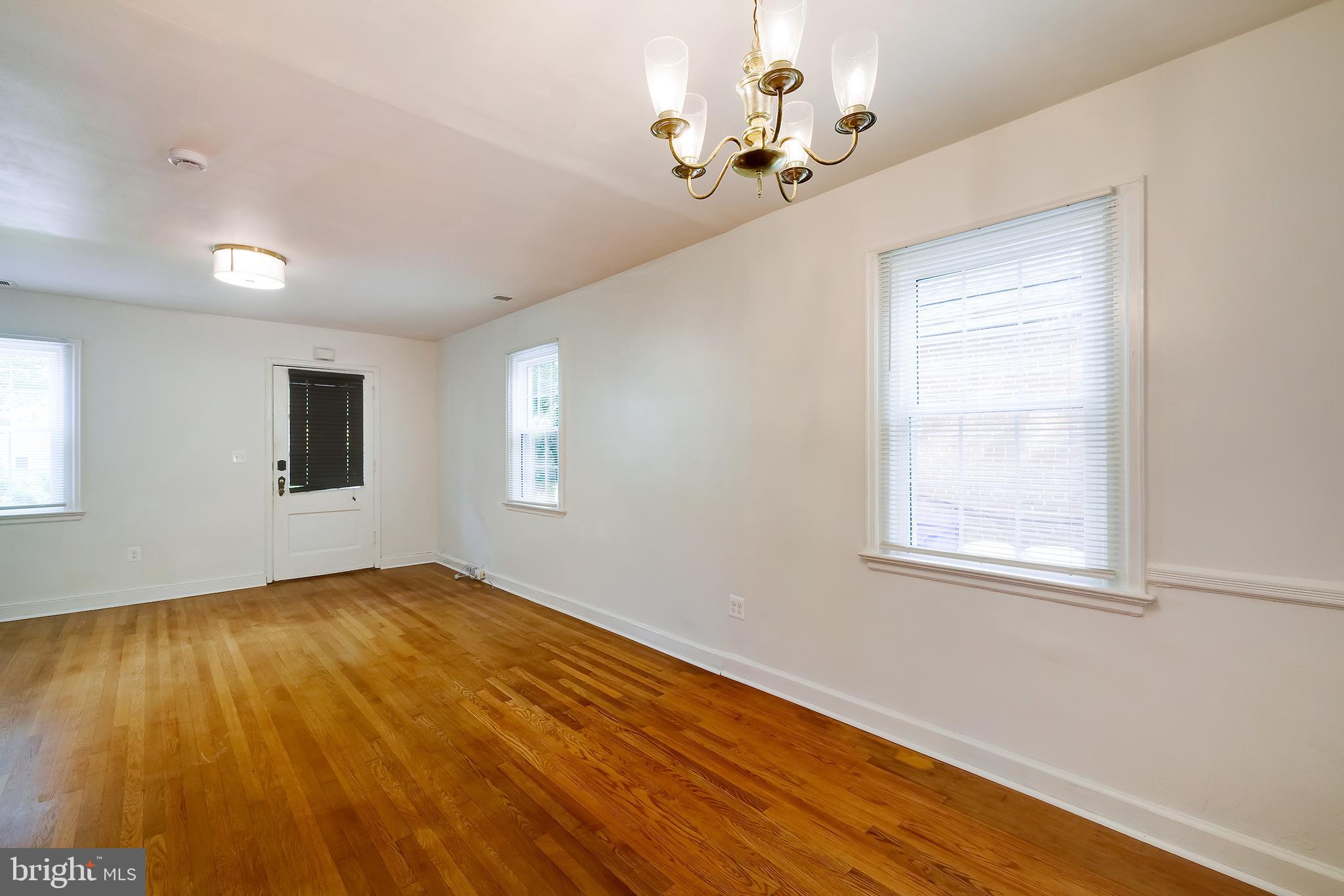 CRESTVIEW - Residential Lease