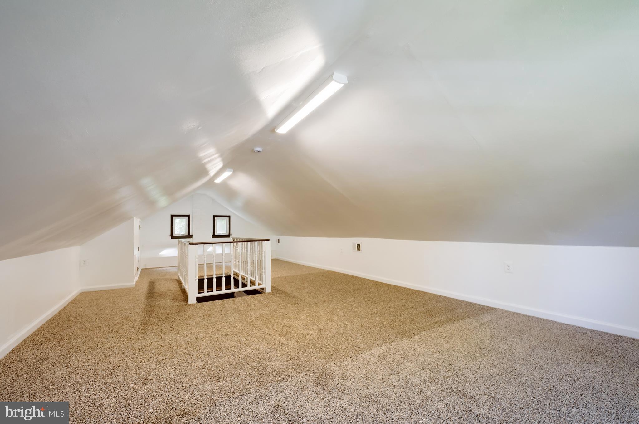 CRESTVIEW - Residential Lease