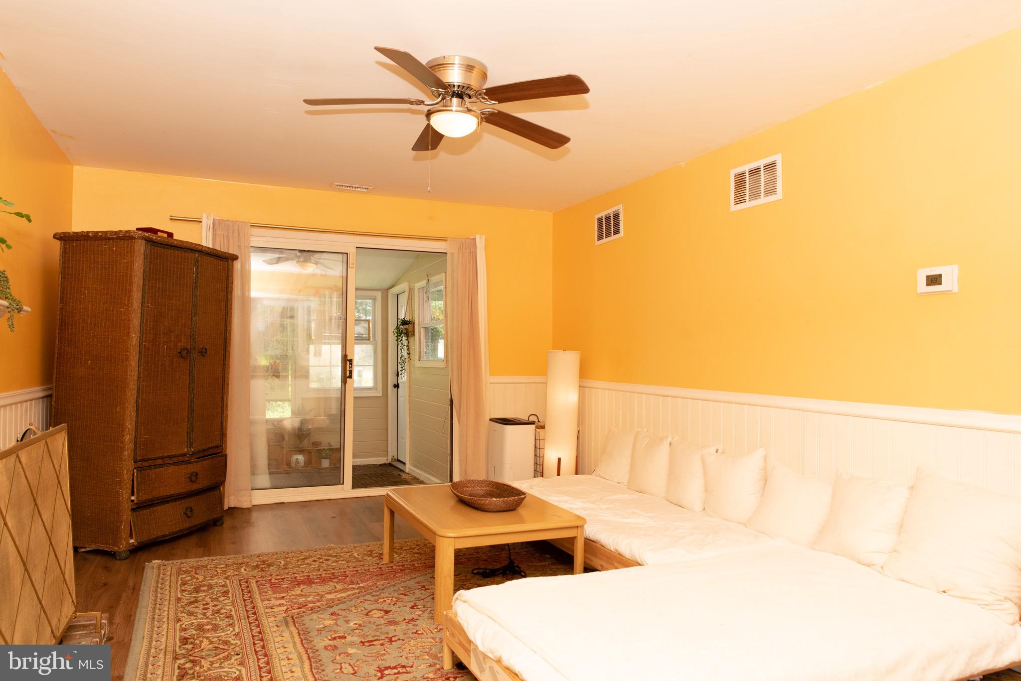 HARBOUR OAKS - Residential