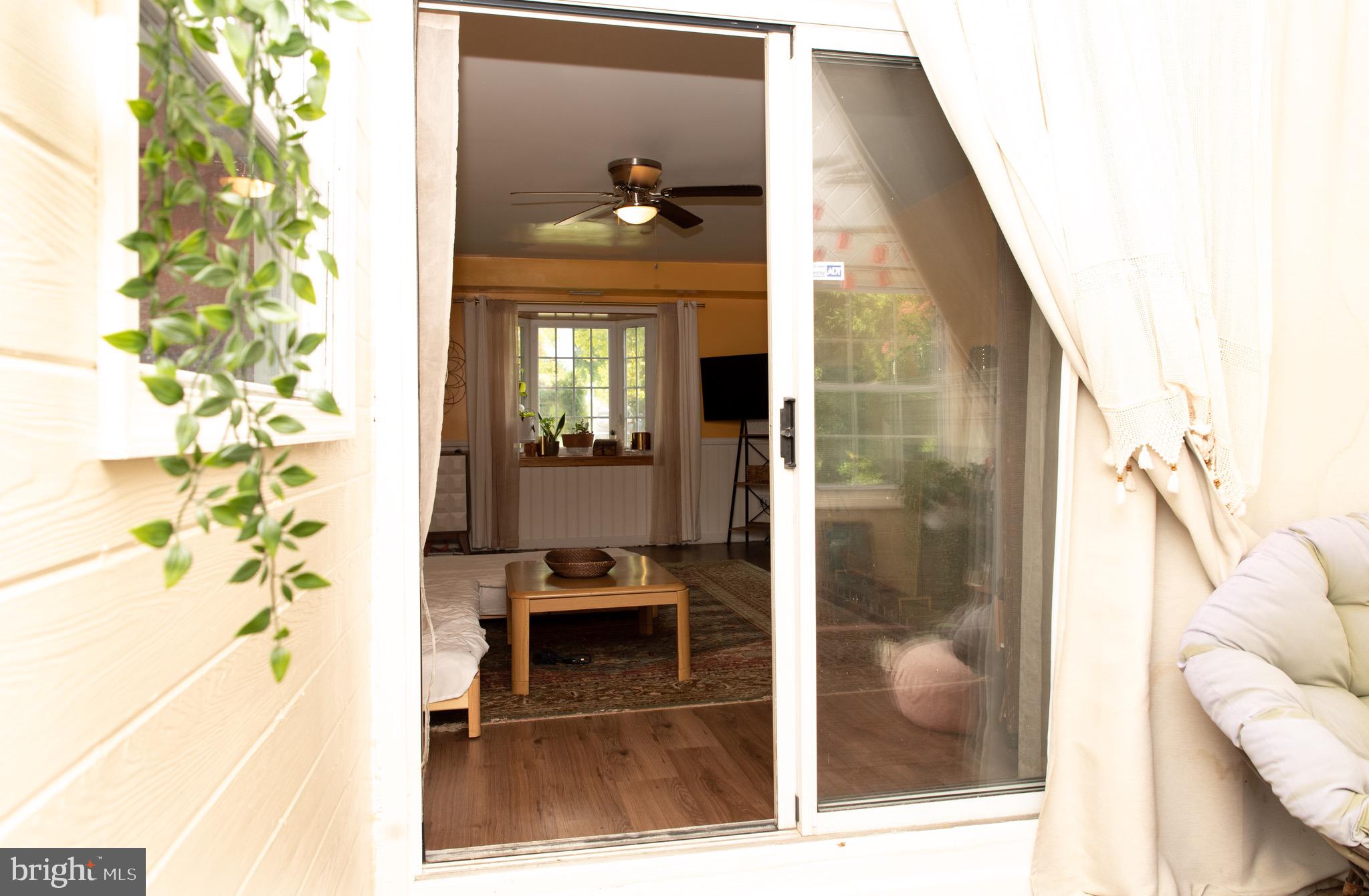 HARBOUR OAKS - Residential