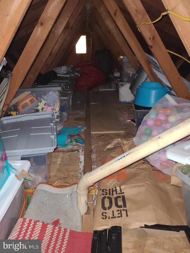 HARBOUR OAKS - Residential