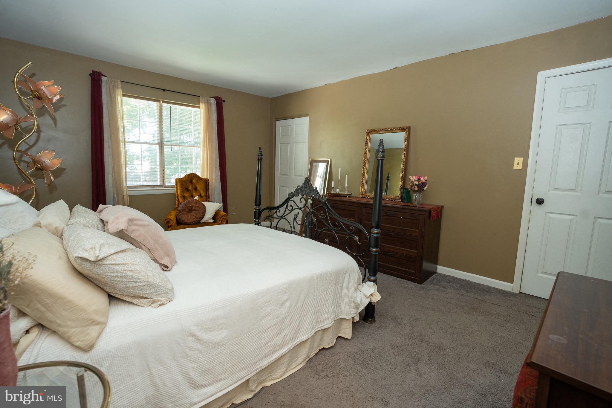 HARBOUR OAKS - Residential