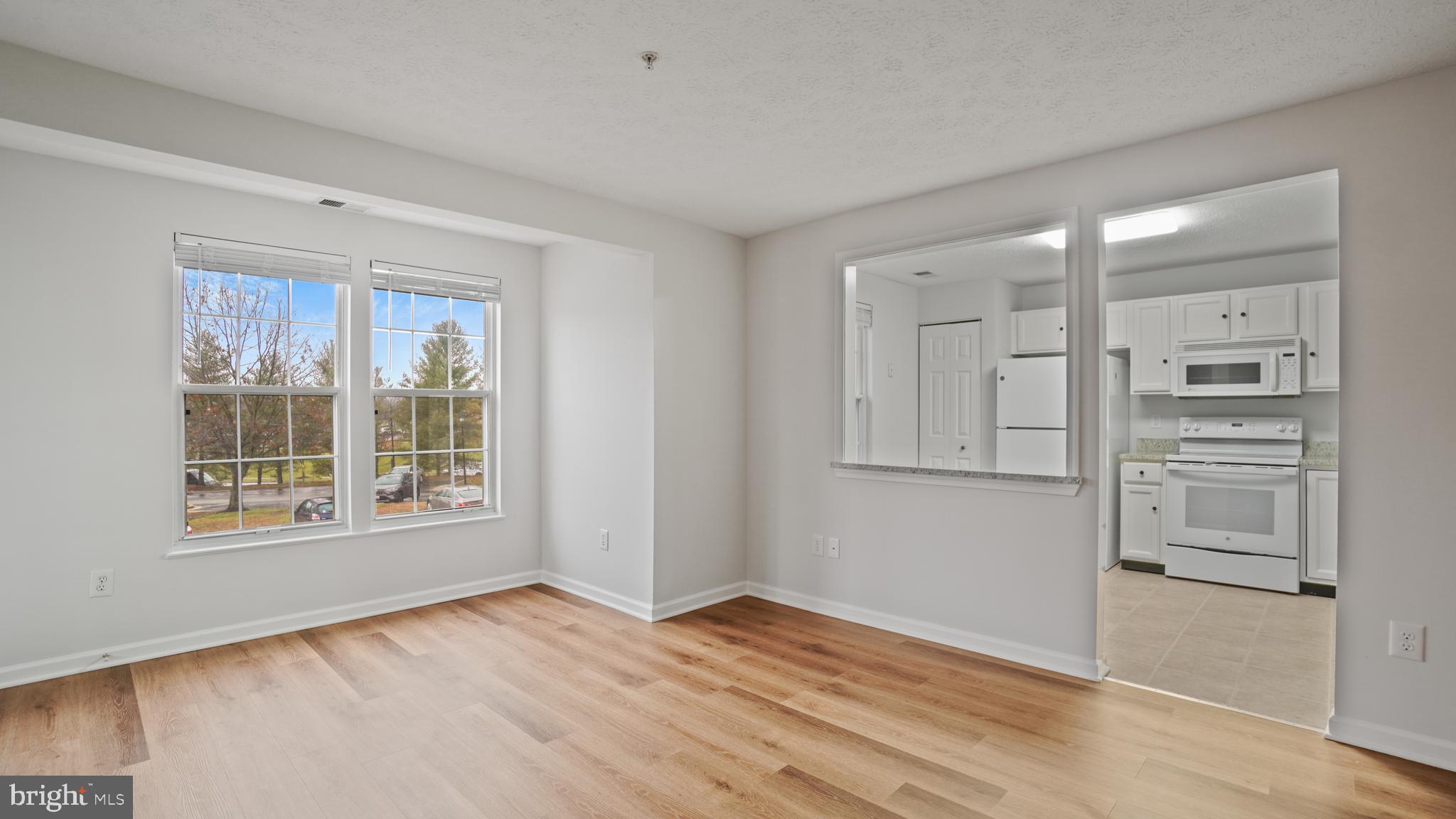 PINEY ORCHARD - Residential Lease