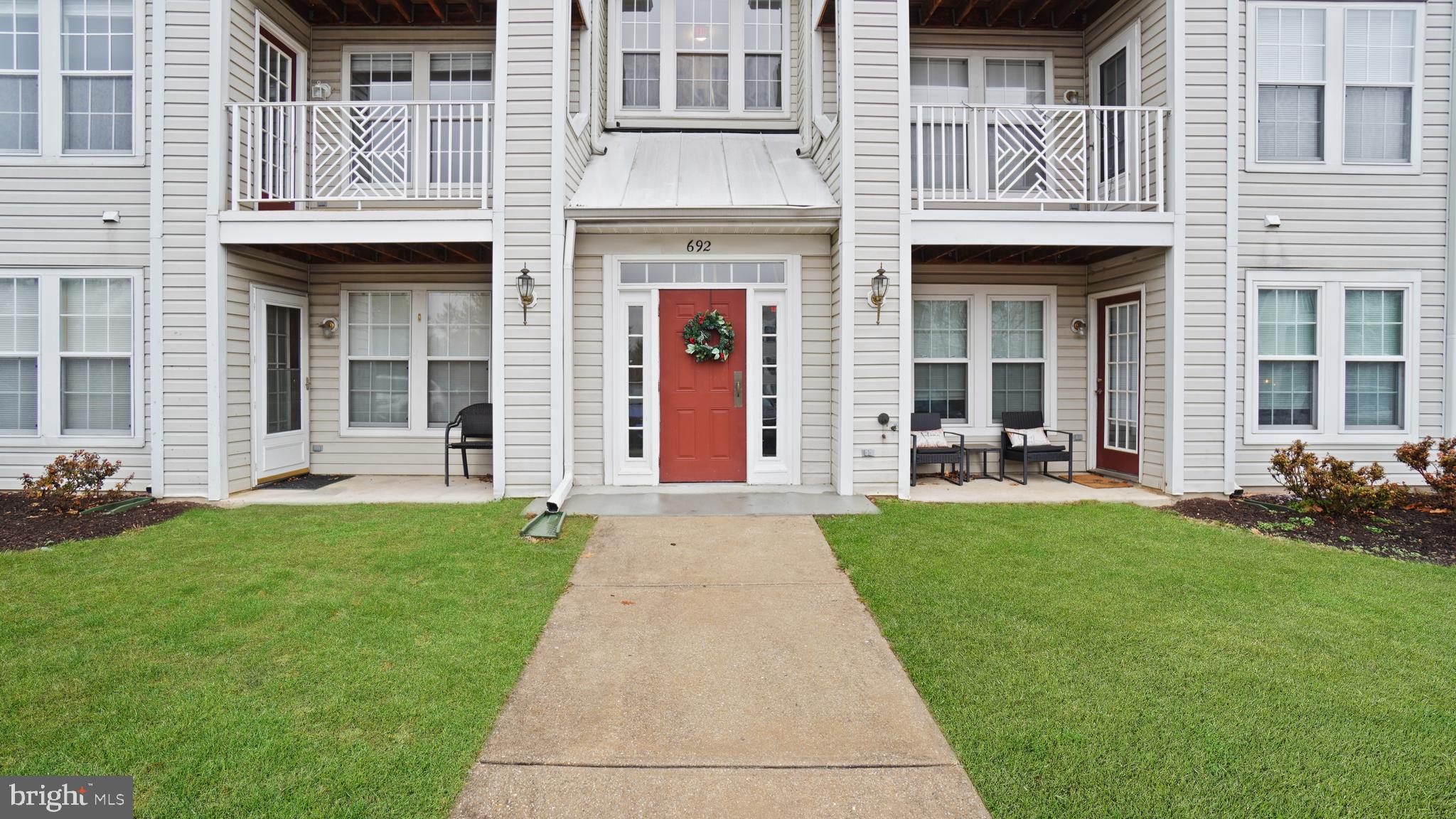 PINEY ORCHARD - Residential Lease