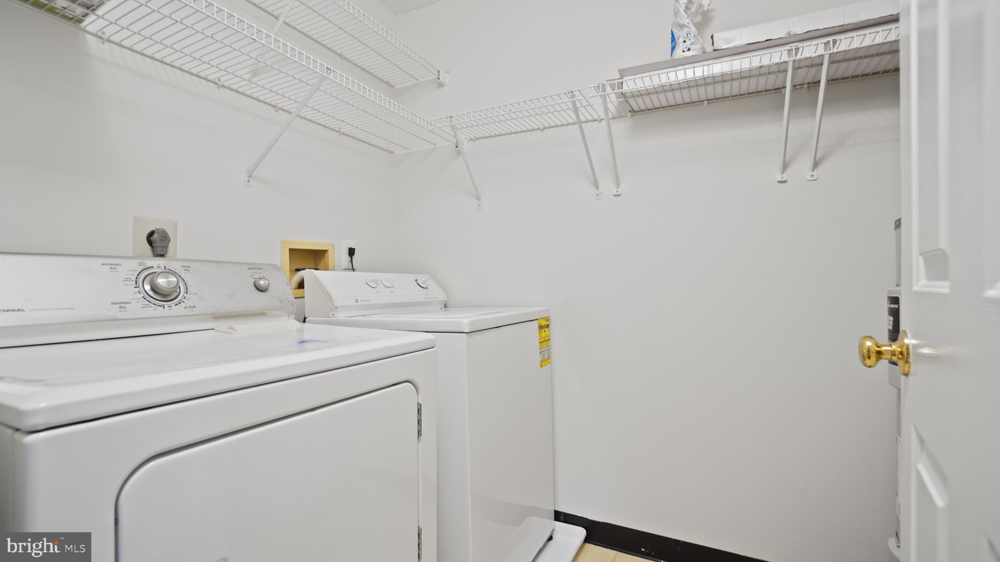 PINEY ORCHARD - Residential Lease