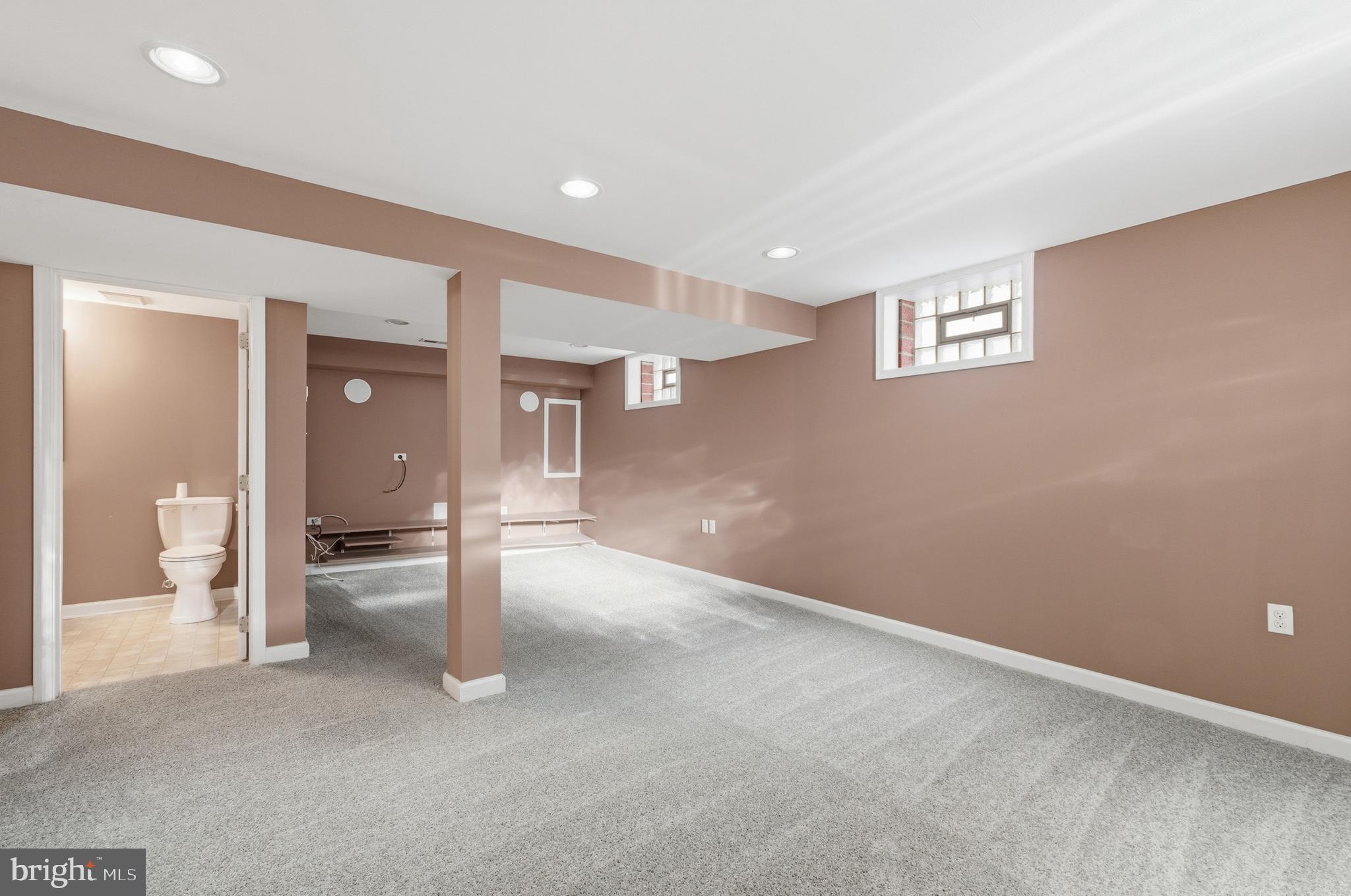 GWYNN OAK SUMMIT - Residential