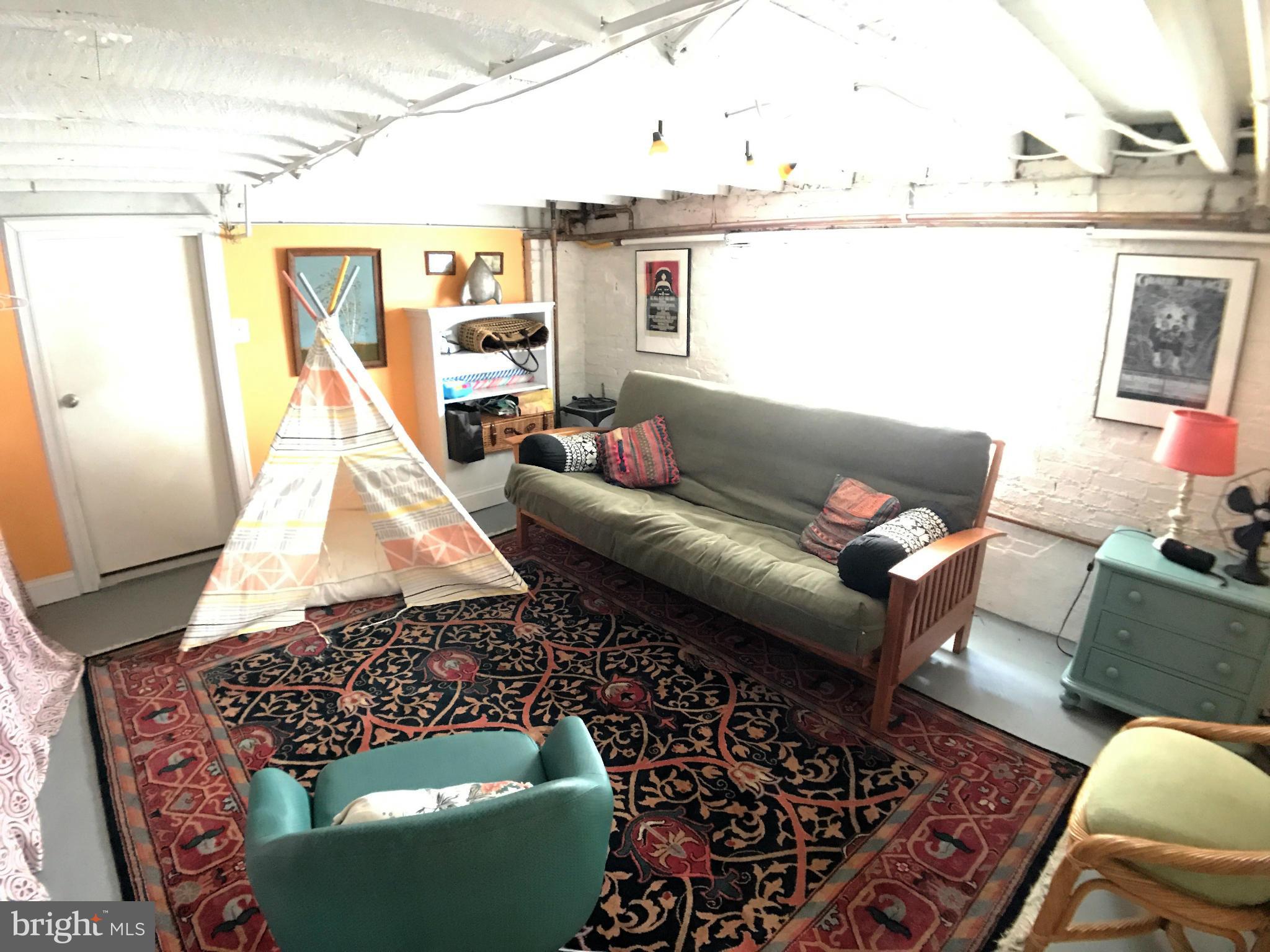 OAKENSHAWE - Residential