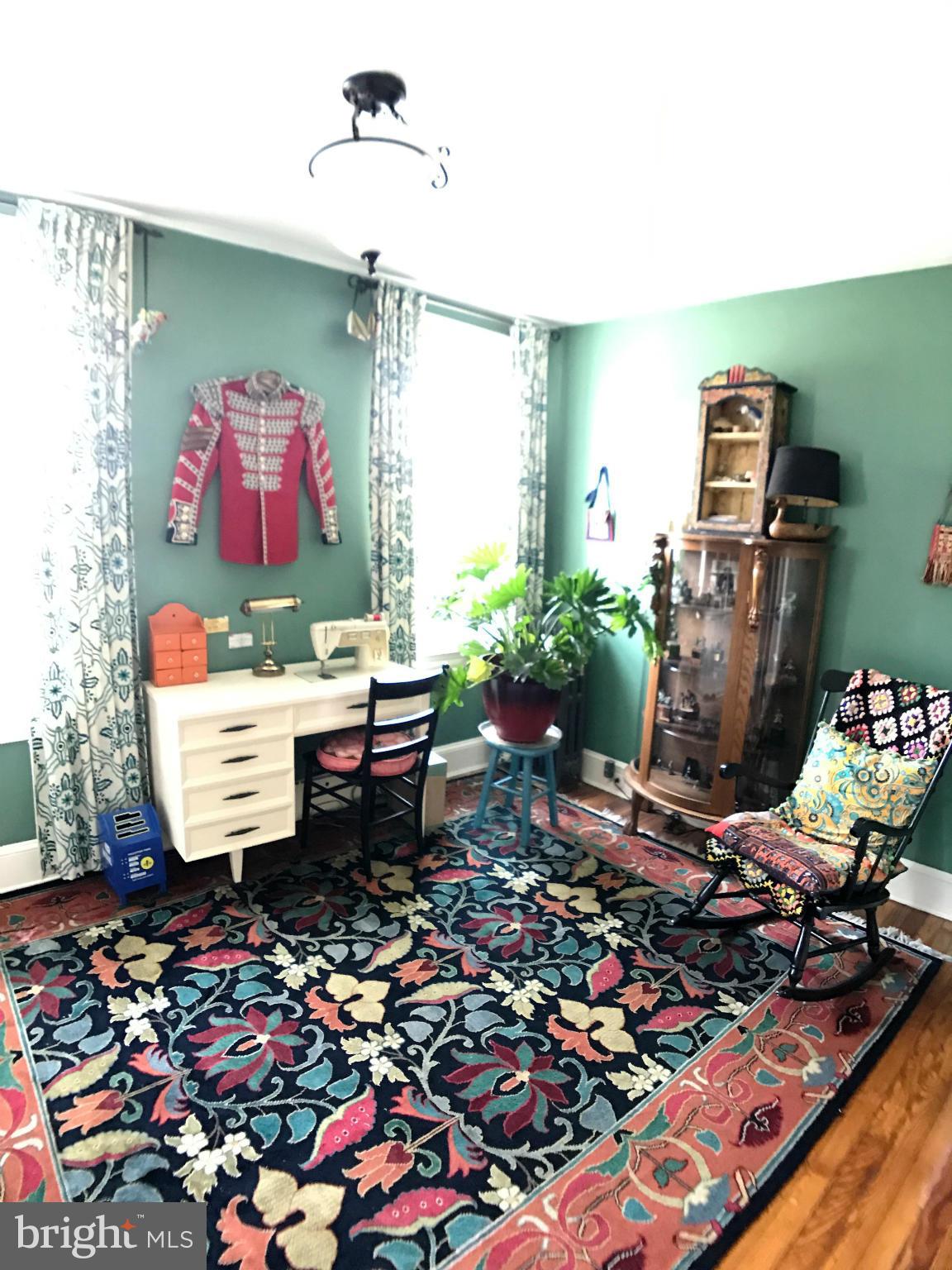 OAKENSHAWE - Residential