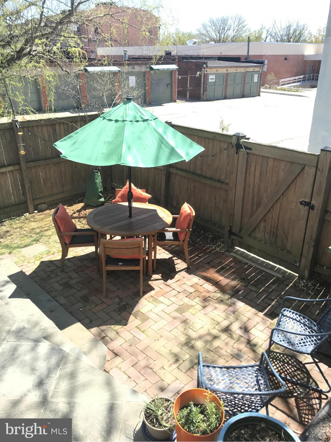 OAKENSHAWE - Residential