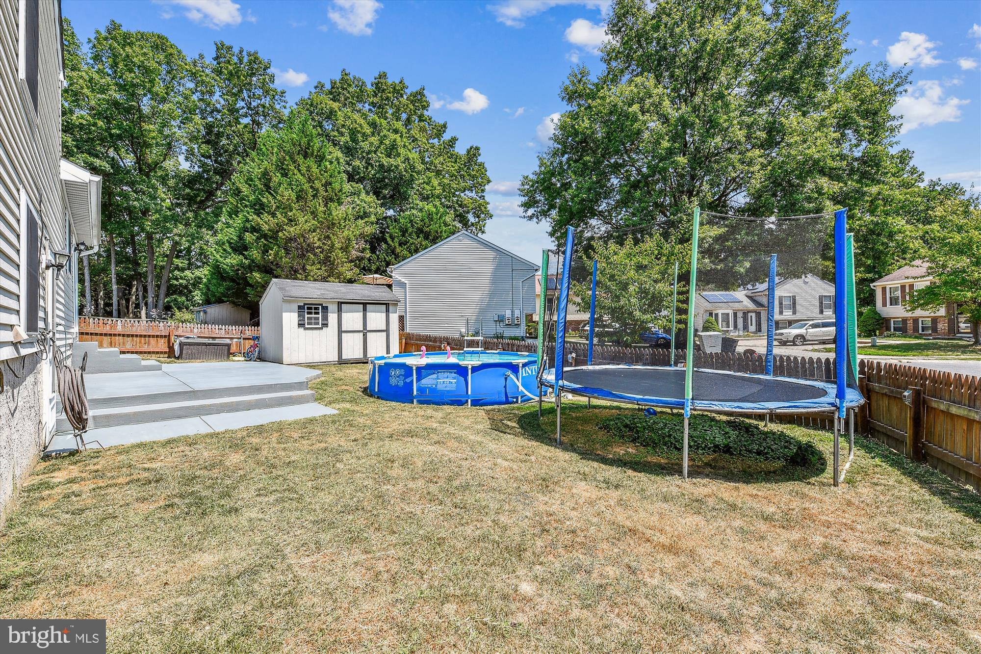 LAWRENCE HILL - Residential