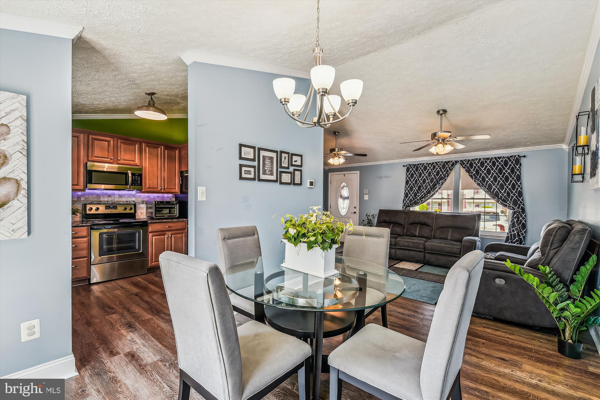 LAWRENCE HILL - Residential