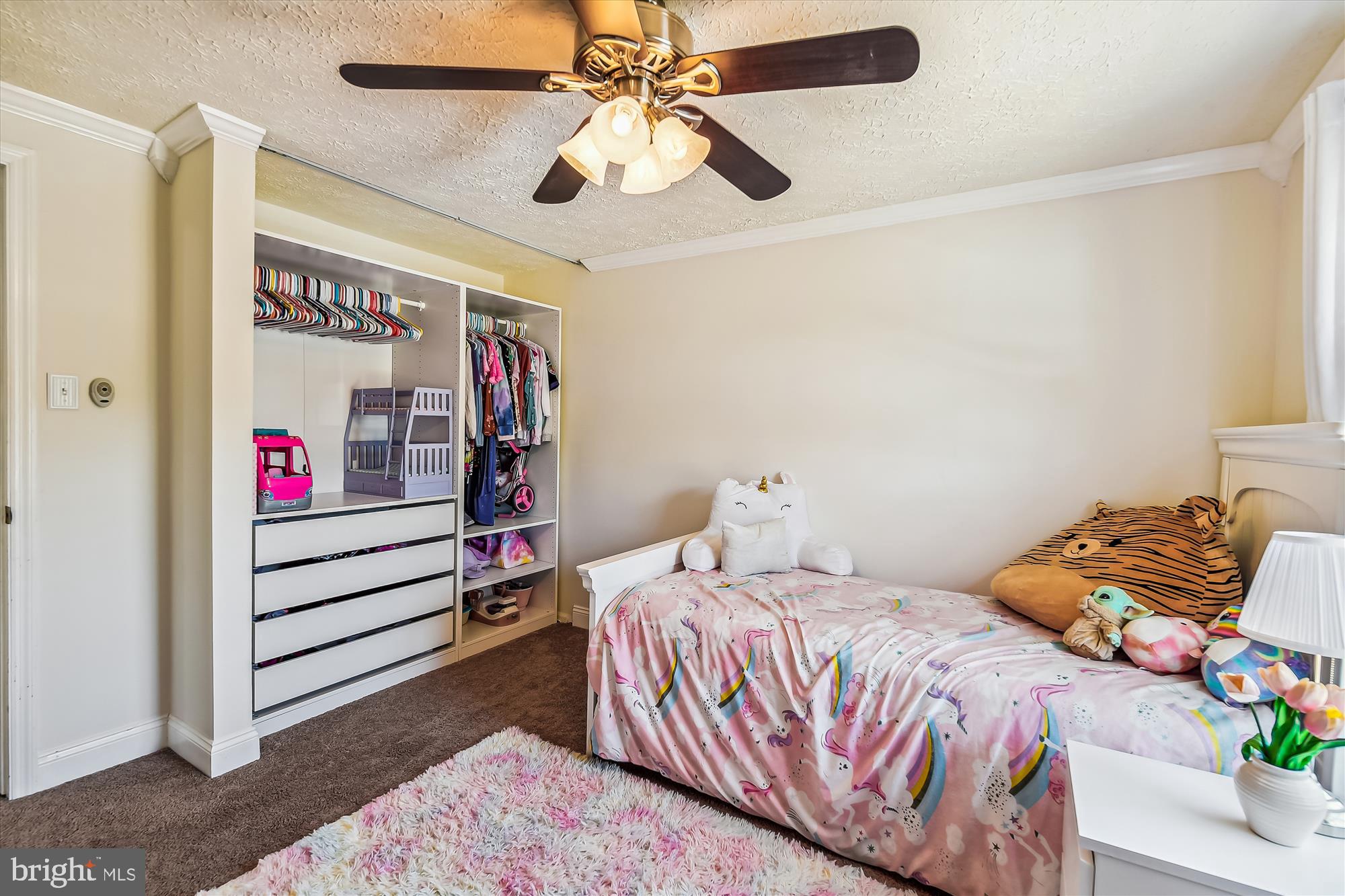 LAWRENCE HILL - Residential